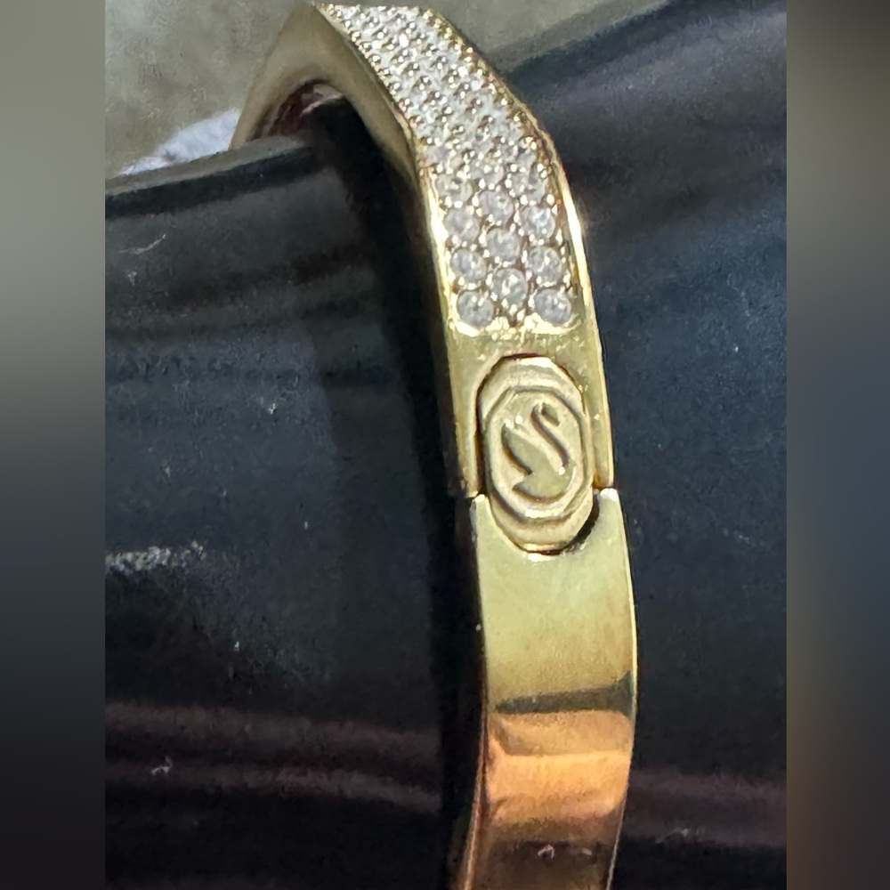 Swarovski Dextera Bangle (2023) - Picture 2 of 7